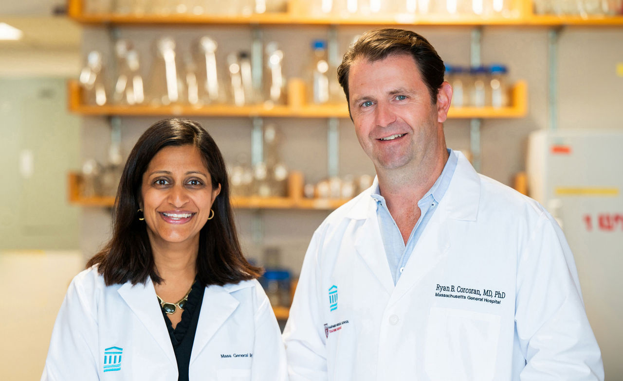 Aparna Parikh, MD and Ryan Corcoran, MD, PhD in lab